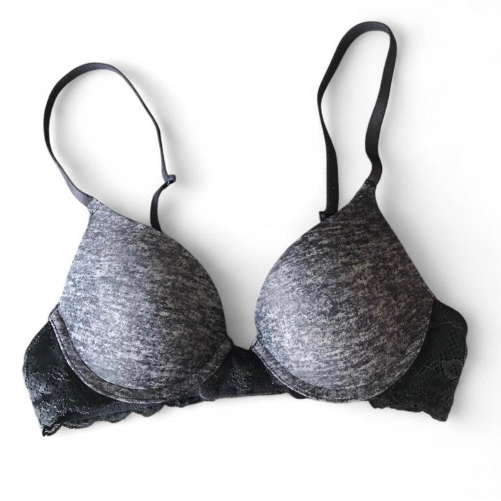 SO Bra 32A Gray Padded Underwire Adjustable Clasp Back